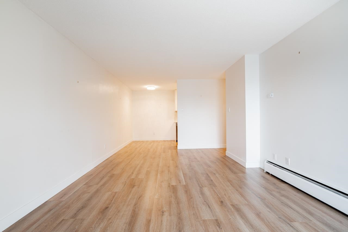 Dining Area Photo of 306 505 Ninth Street, New Westminster, BC
