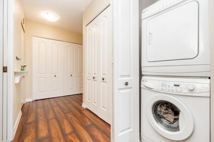 Basement Recreation Room Photo of 502 15111 Russell Avenue, White Rock, BC