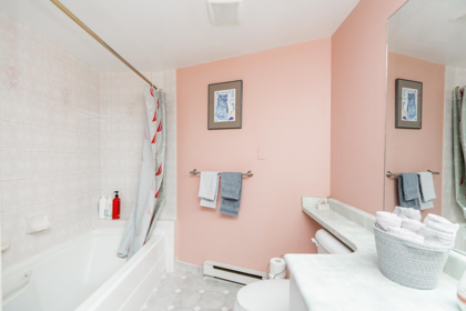 Loft / Bonus Room Photo of 502 15111 Russell Avenue, White Rock, BC