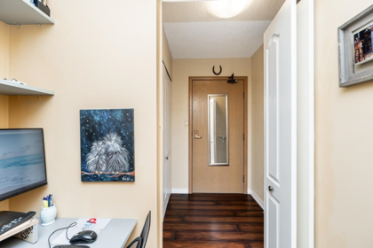 Office / Den Photo of 502 15111 Russell Avenue, White Rock, BC