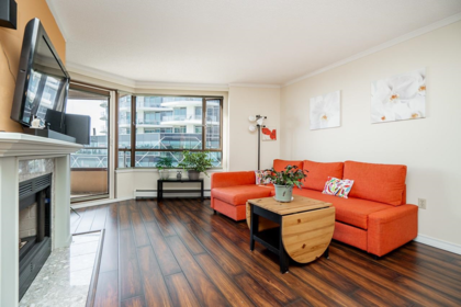 Primary Bedroom Photo of 502 15111 Russell Avenue, White Rock, BC
