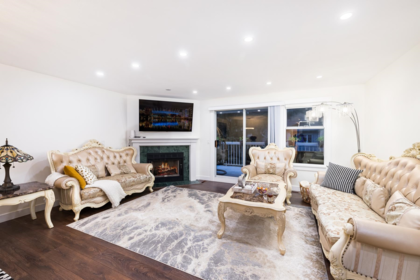 Kitchen Island Photo of 2 13982 72 Avenue, Surrey, BC