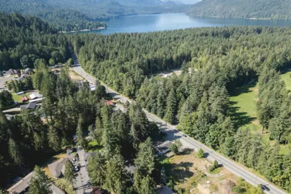 Garden / Landscaping Photo of 3837 Karen Drive, Cultus Lake, BC
