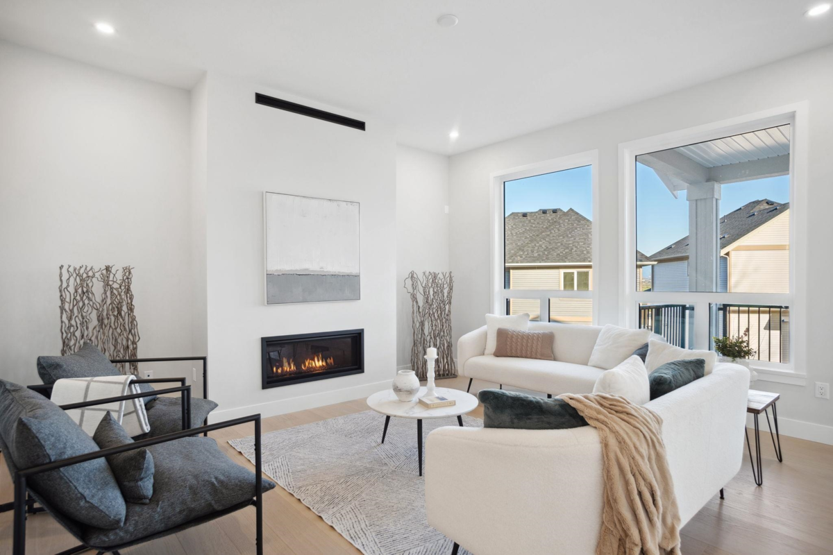Dining Area Photo of 10070 178 Street, Surrey, BC