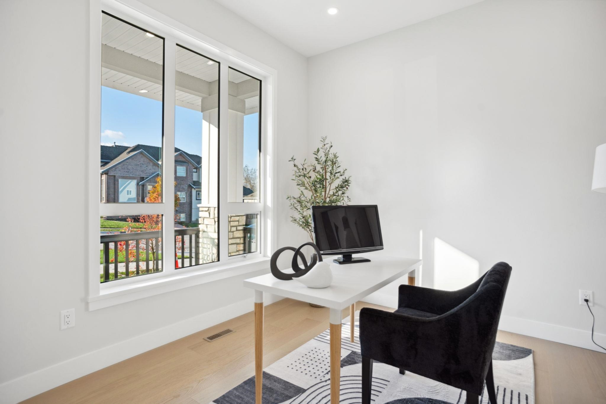 Powder Room Photo of 10070 178 Street, Surrey, BC