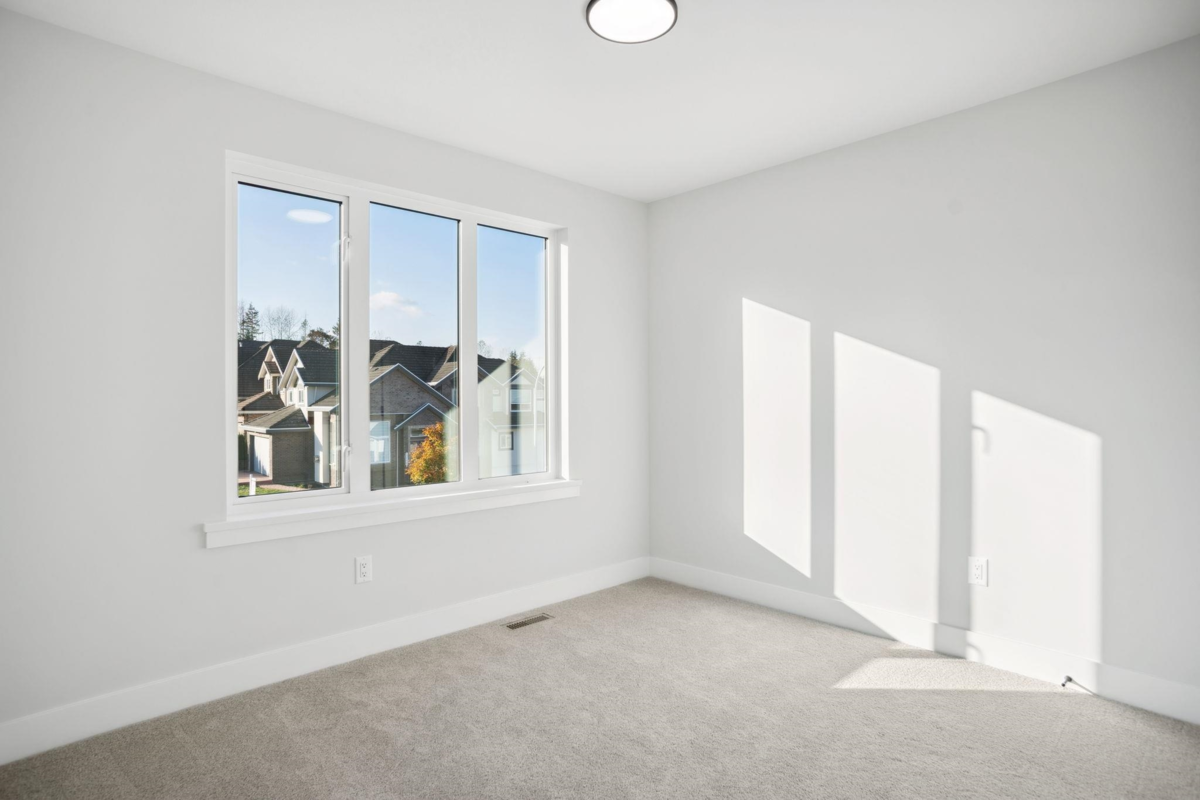 Primary Bathroom Photo of 10070 178 Street, Surrey, BC