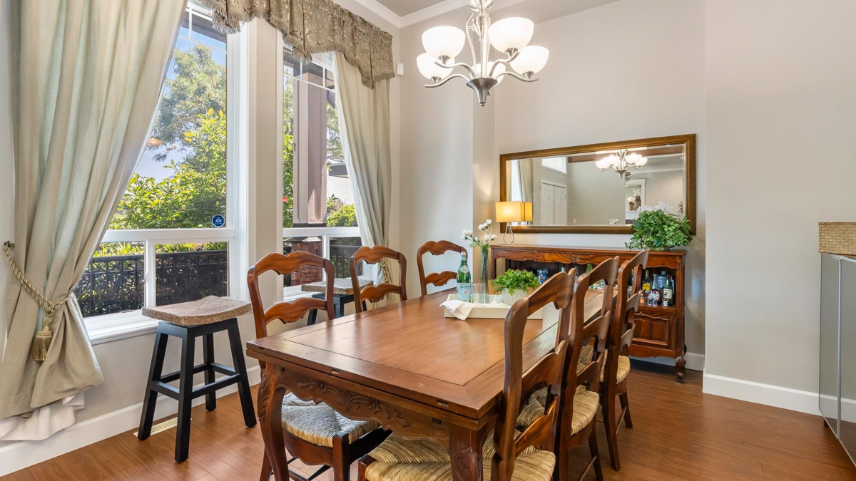 Dining Area Photo of 7079 190 Street, Surrey, BC