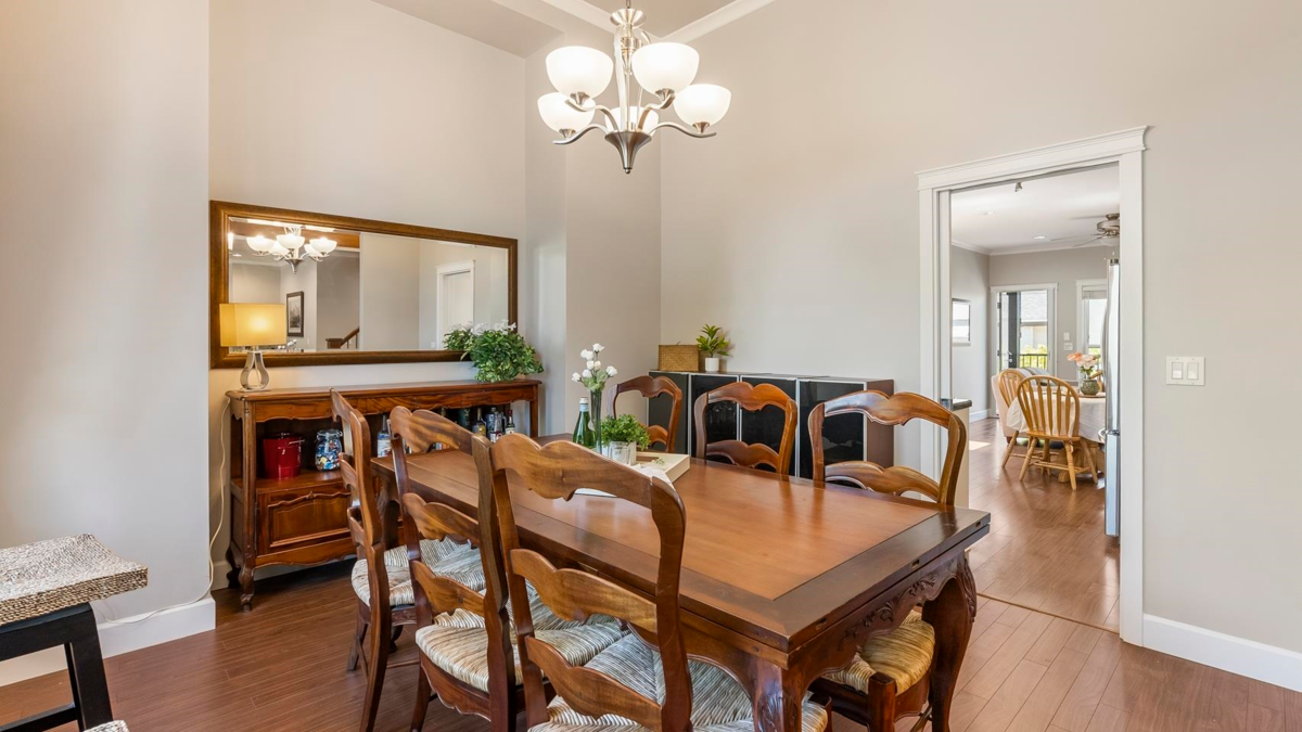 Kitchen Photo of 7079 190 Street, Surrey, BC