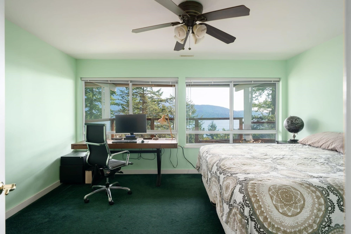 Hallway Photo of 252 Jason Road, Bowen Island, BC