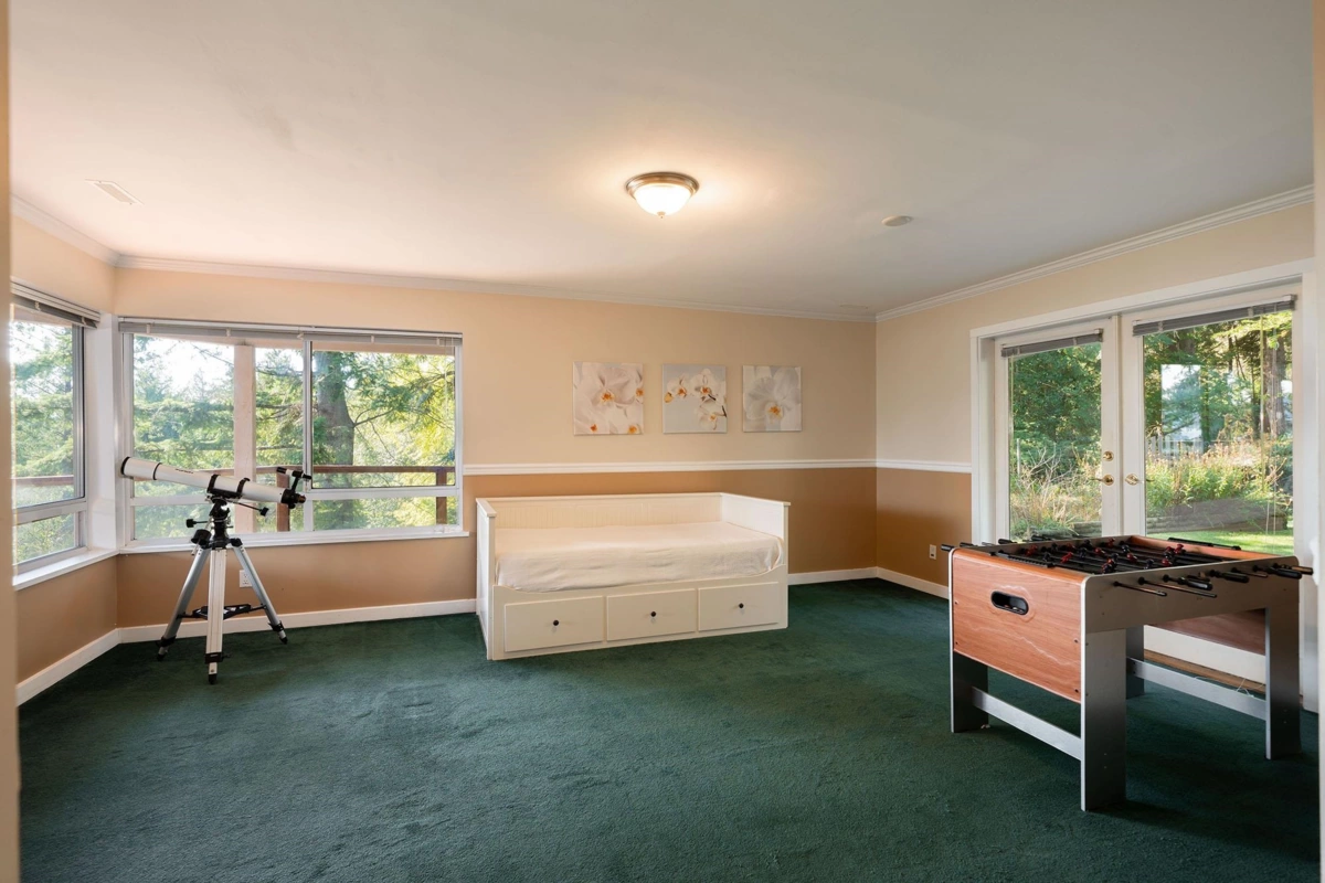 Outdoor Deck Photo of 252 Jason Road, Bowen Island, BC