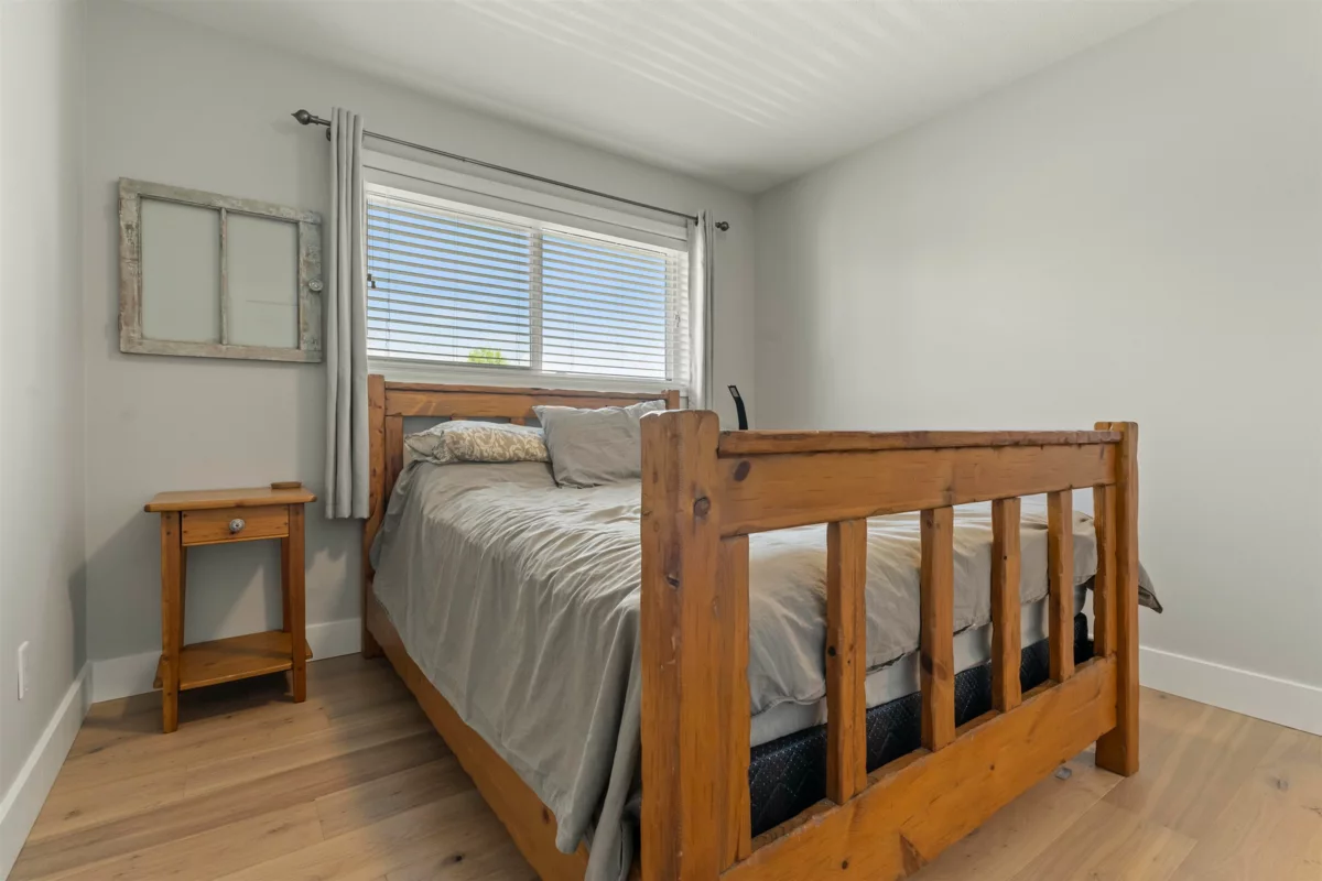 Backyard Photo of 34602 Semlin Place, Abbotsford, BC