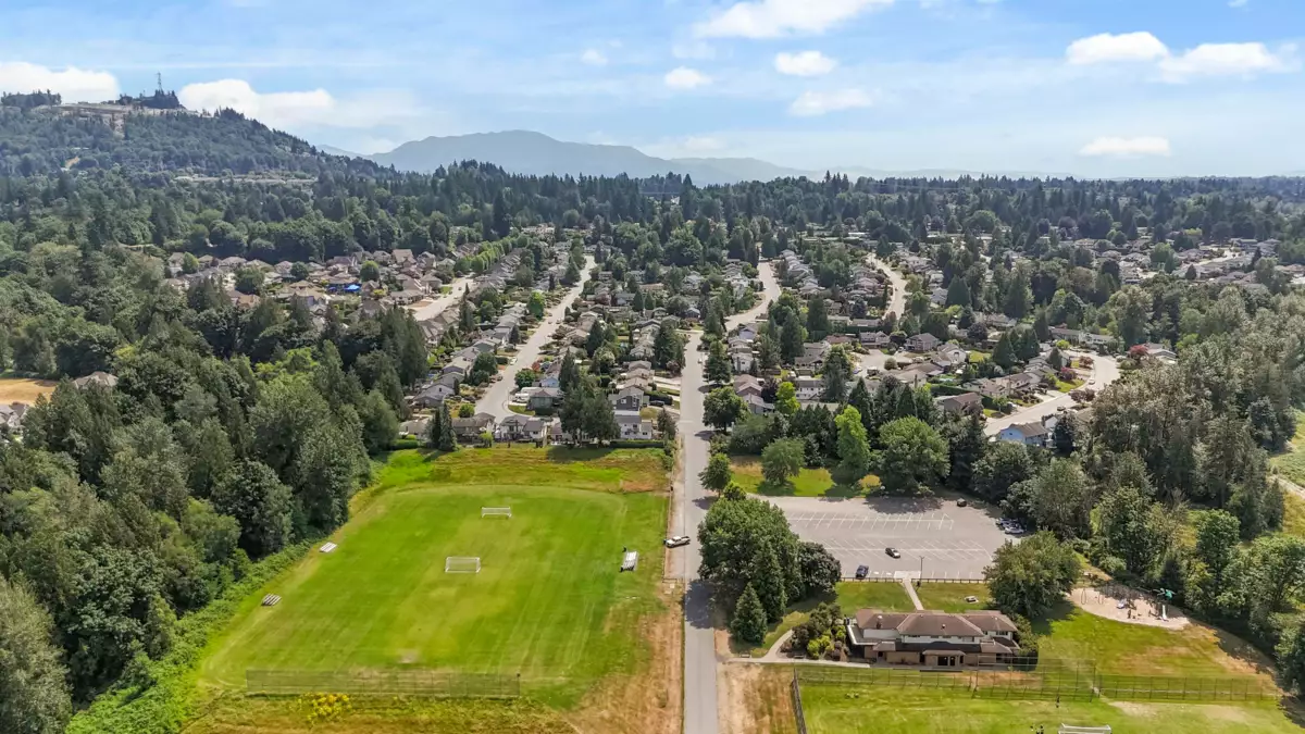 Fitness Center Photo Near 34602 Semlin Place, Abbotsford, BC