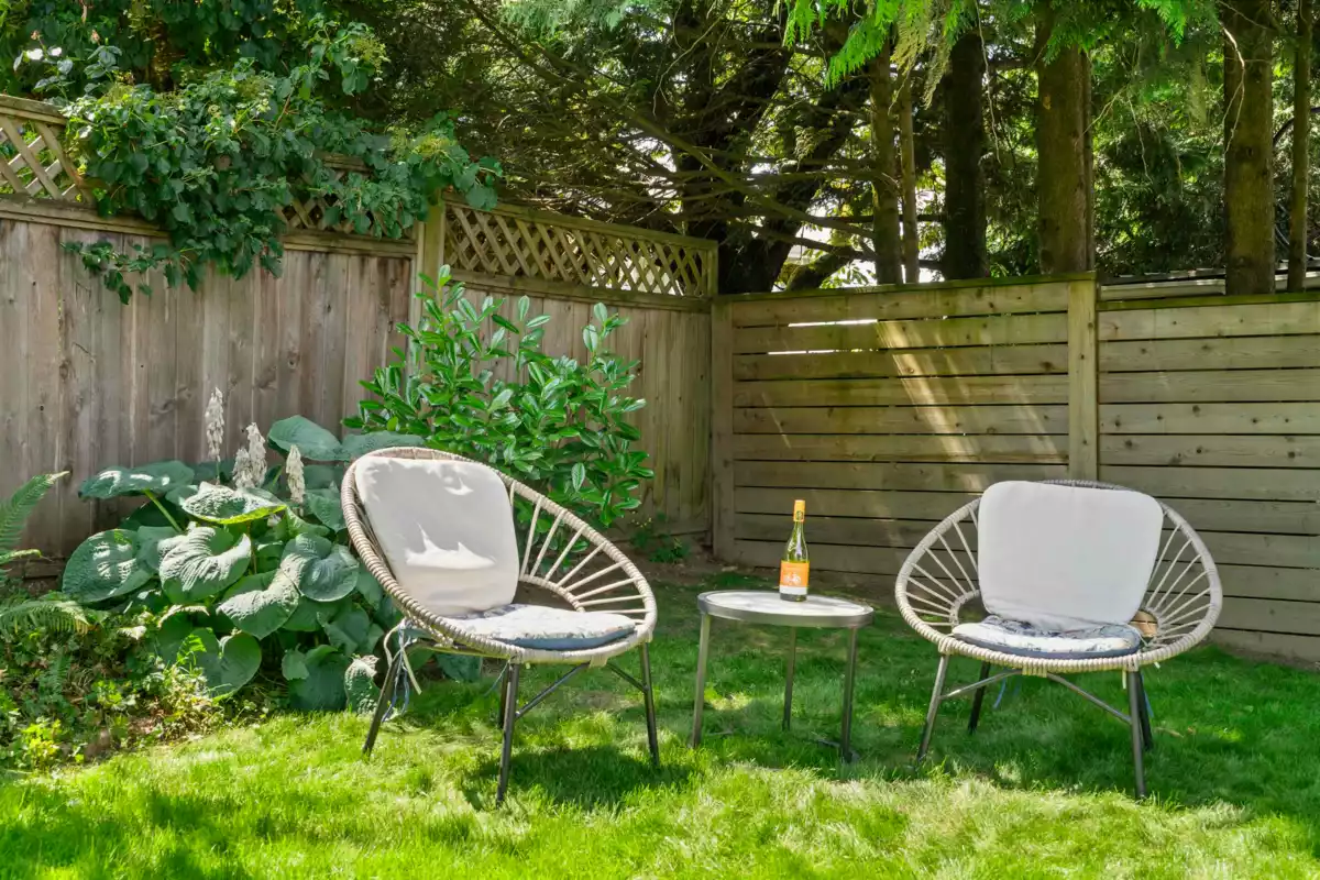 Garden / Landscaping Photo of 34602 Semlin Place, Abbotsford, BC