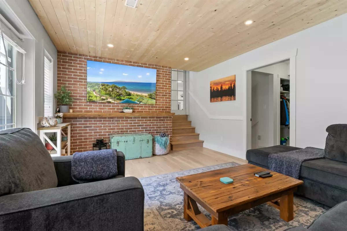 Primary Bathroom Photo of 34602 Semlin Place, Abbotsford, BC