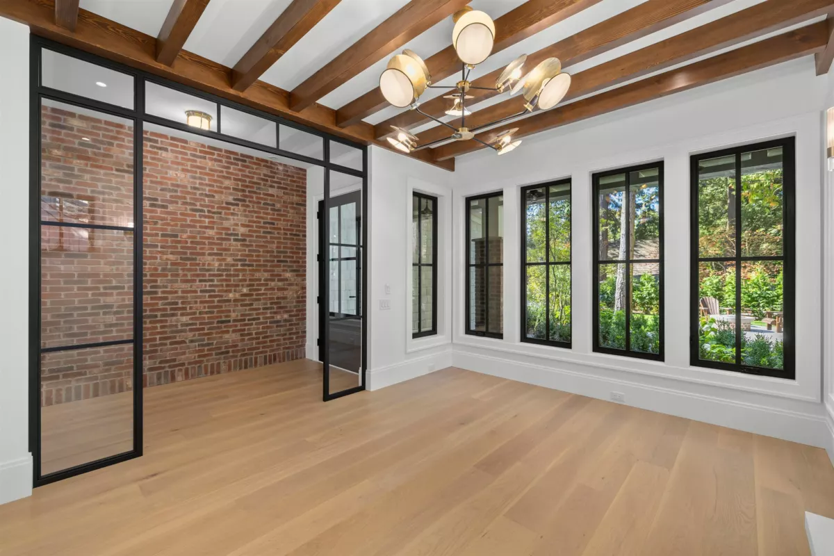 Family Room Photo of 2422 Christopherson Road, Surrey, BC