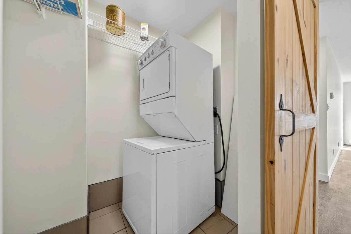 Primary Bedroom Photo of 309 2535 Hill-Tout Street, Abbotsford, BC