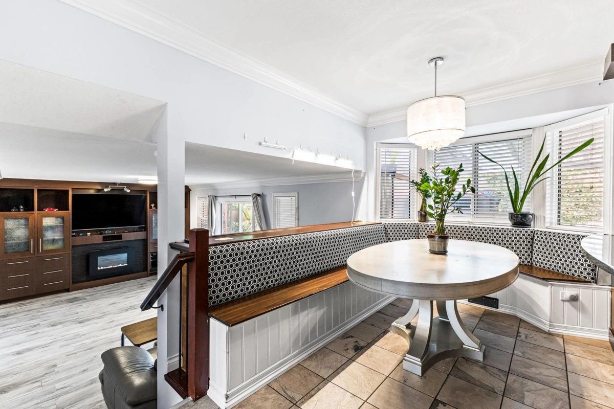 Breakfast Nook Photo of 1147 Confederation Drive, Port Coquitlam, BC