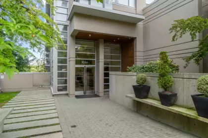 805 9266 University Crescent, Burnaby, BC, Burnaby — Apartment/Condo for sale