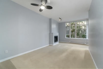 805 9266 University Crescent, Burnaby, BC, Burnaby — Apartment/Condo for sale