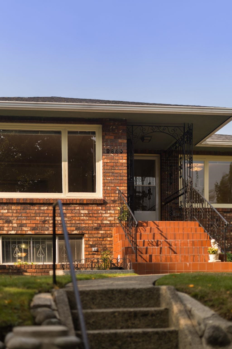 Living Room Photo of 2869 Venables Street, Vancouver, BC