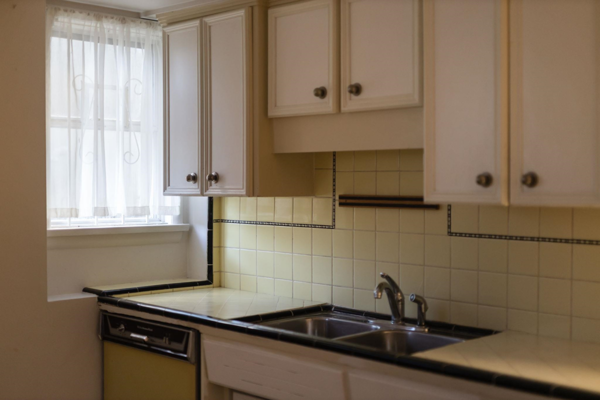 Swimming Pool Photo of 2869 Venables Street, Vancouver, BC