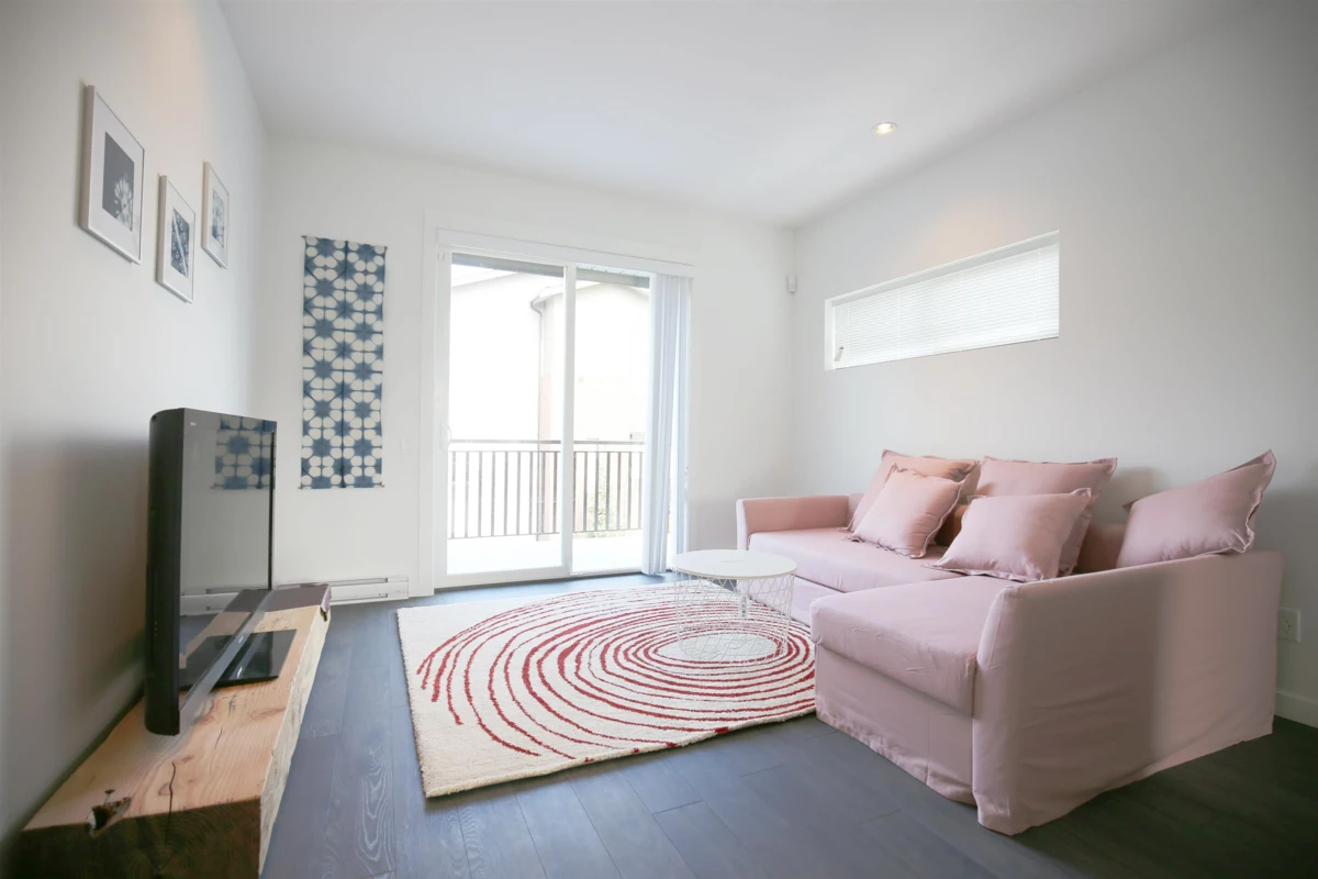 Family Room Photo of 1 2371 Ranger Lane, Port Coquitlam, BC