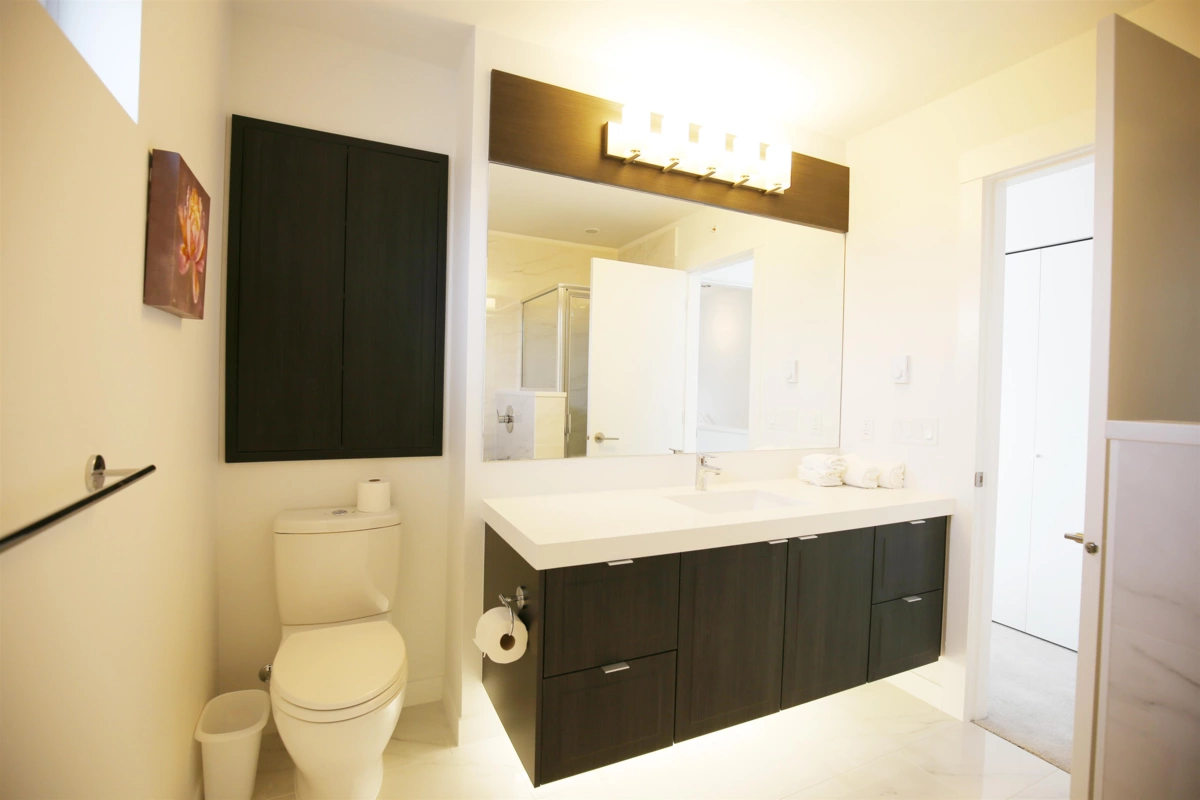 Hallway Photo of 1 2371 Ranger Lane, Port Coquitlam, BC