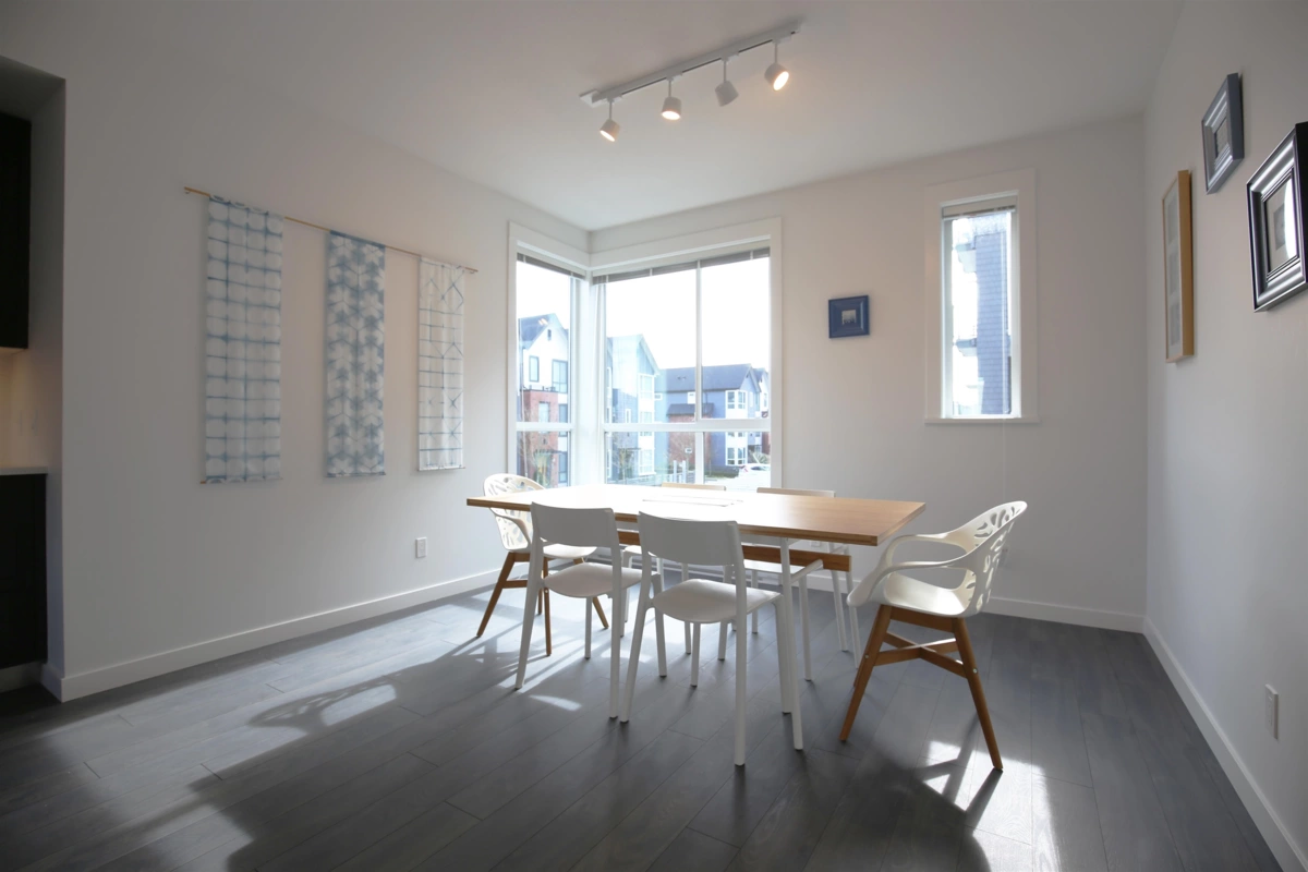 Kitchen Photo of 1 2371 Ranger Lane, Port Coquitlam, BC