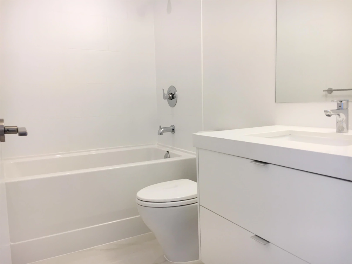 Primary Bathroom Photo of 1 2371 Ranger Lane, Port Coquitlam, BC