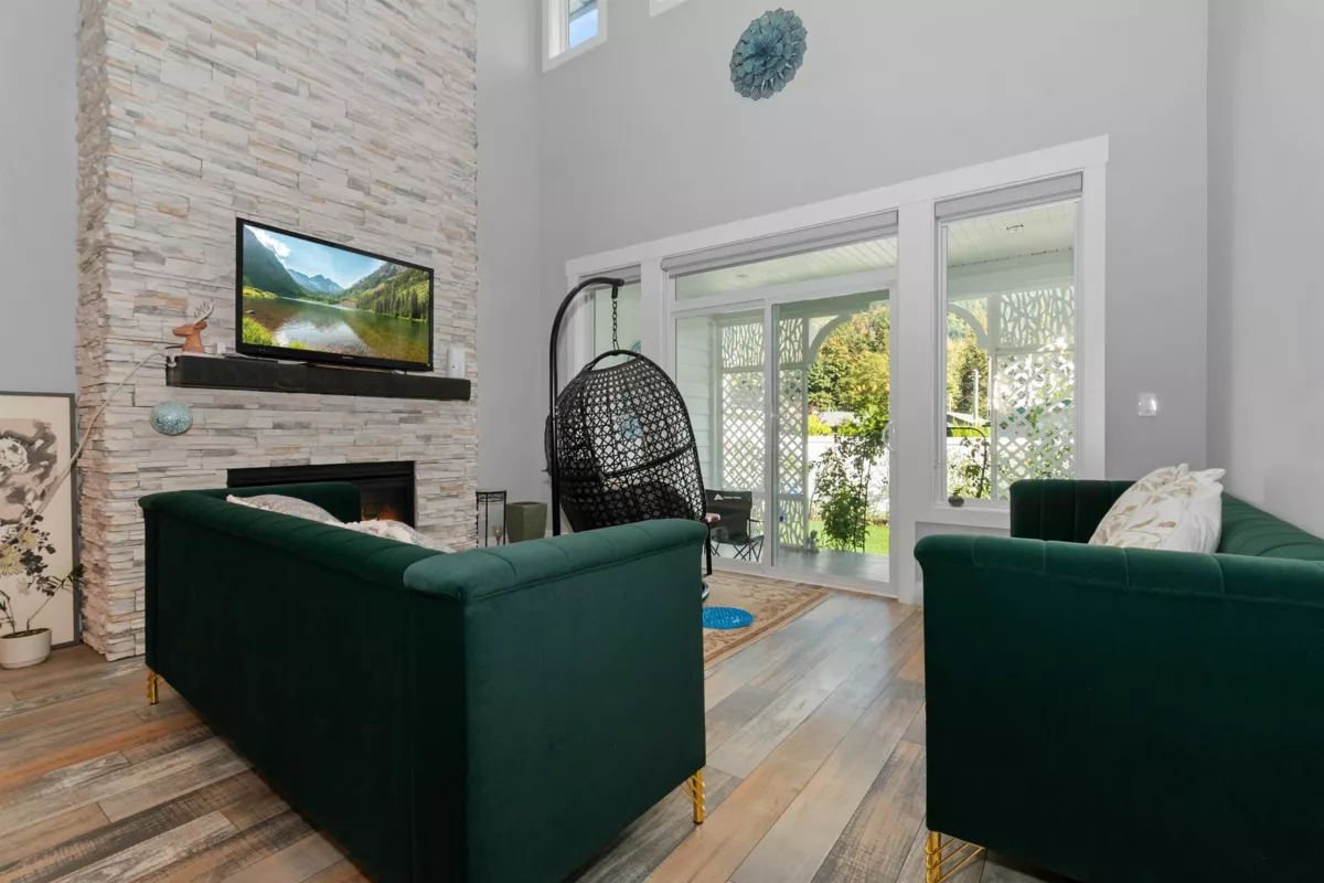 Bedroom 3 Photo of 755 Aspen Lane, Harrison Hot Springs, BC