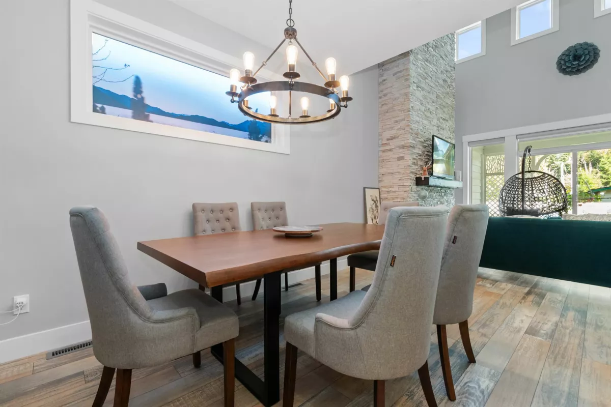 Kitchen Island Photo of 755 Aspen Lane, Harrison Hot Springs, BC