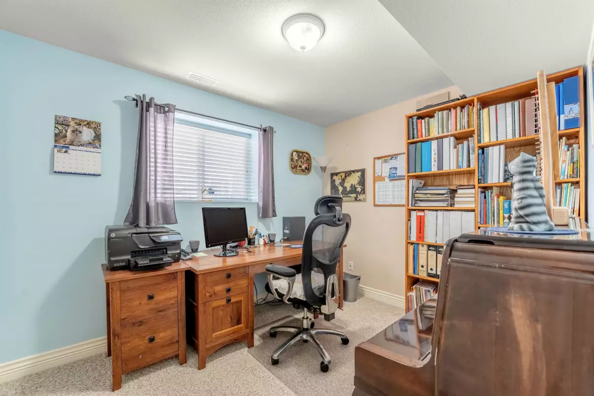 Walk-In Closet Photo of 3051 Sienna Court, Coquitlam, BC