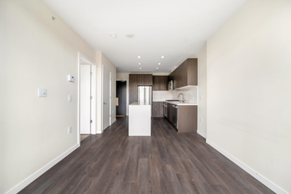 705 530 Whiting Way, Coquitlam, BC, Coquitlam — Apartment/Condo for sale