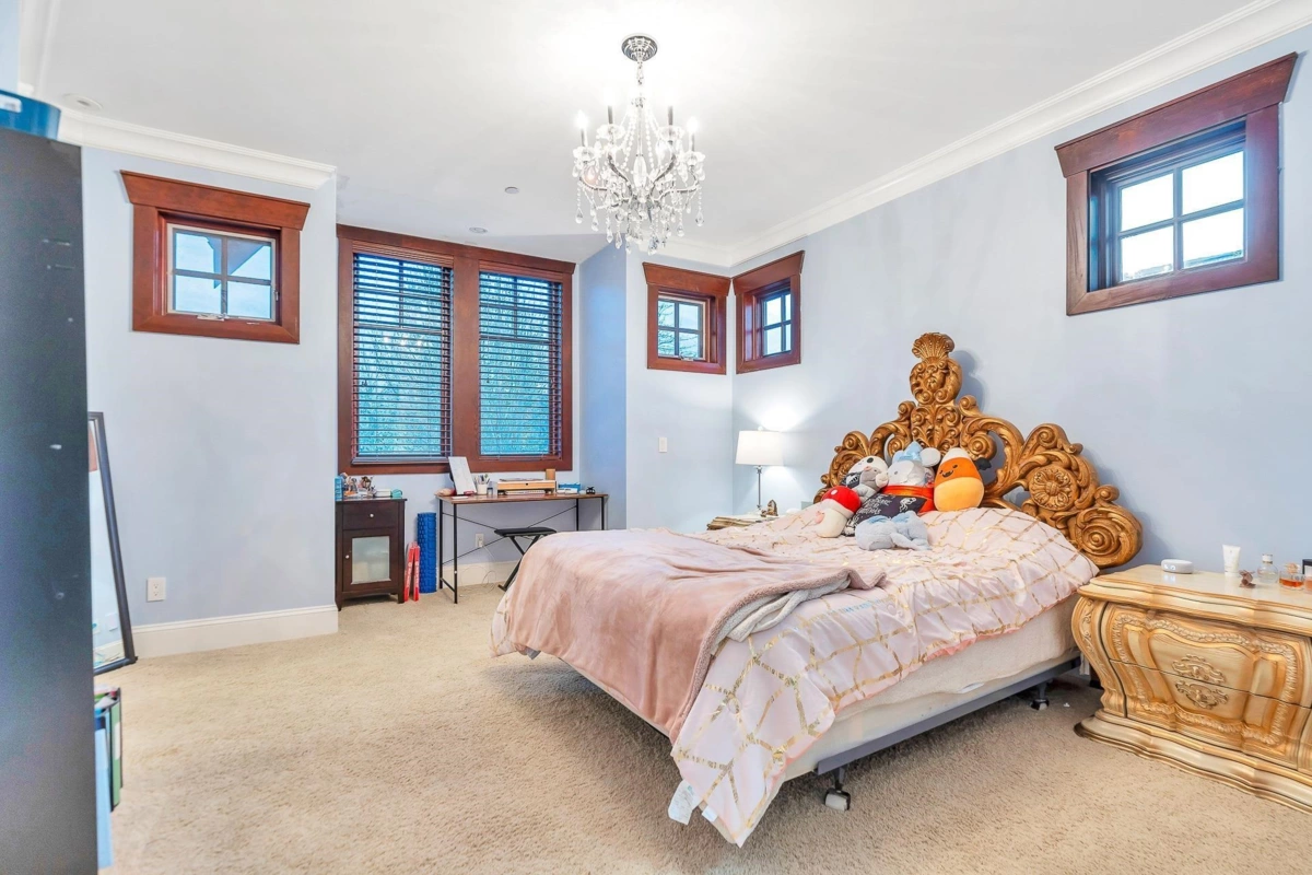 Laundry Room Photo of 20069 2 Avenue, Langley, BC