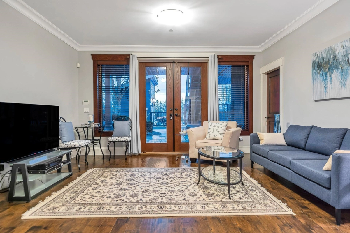 Staircase Photo of 20069 2 Avenue, Langley, BC