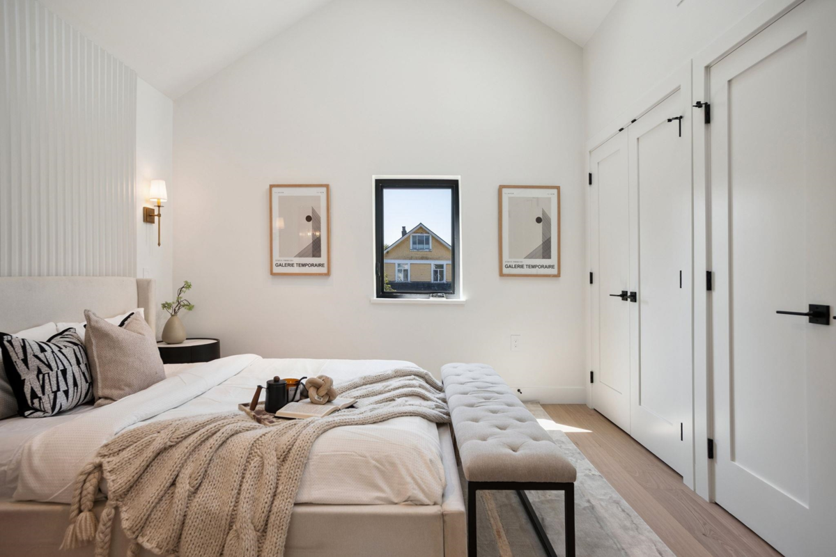 Bedroom 3 Photo of 1 1915 E 3rd Avenue, Vancouver, BC