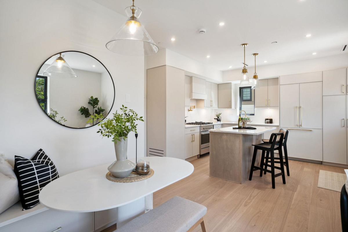 Family Room Photo of 1 1915 E 3rd Avenue, Vancouver, BC