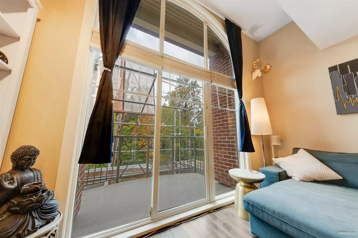 Dining Area Photo of 403 3250 St Johns Street, Port Moody, BC