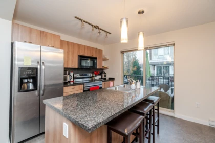 110 6671 121 Street, Surrey, BC, Surrey — Townhouse for sale