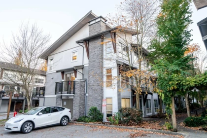110 6671 121 Street, Surrey, BC, Surrey — Townhouse for sale