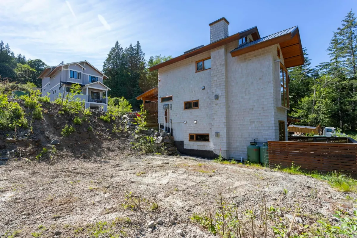 Bedroom 4 Photo of 1084 Foxglove Lane, Bowen Island, BC