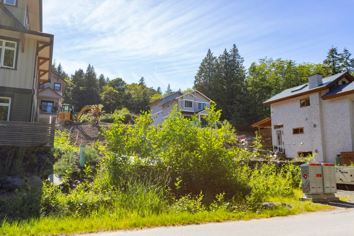Primary Bathroom Photo of 1084 Foxglove Lane, Bowen Island, BC
