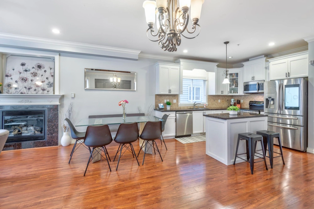 Primary Bedroom Photo of 24284 101a Avenue, Maple Ridge, BC