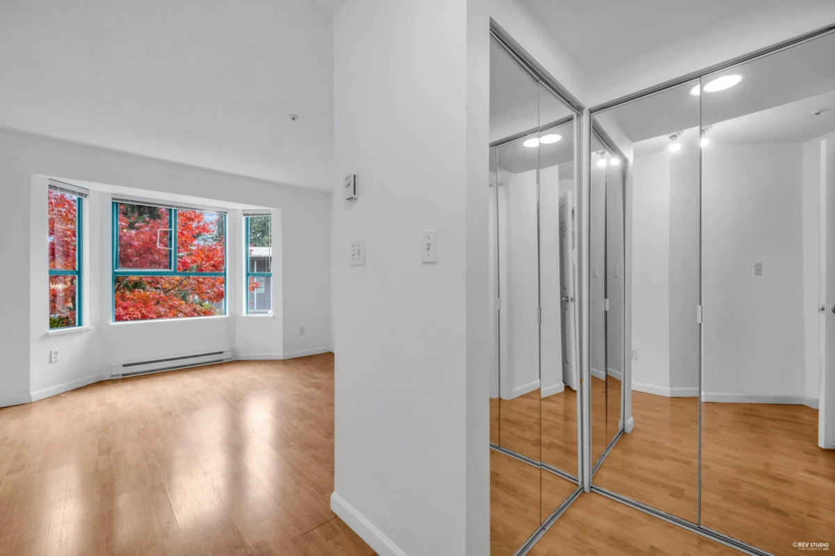 Breakfast Nook Photo of 104E 3081 Glen Drive, Coquitlam, BC