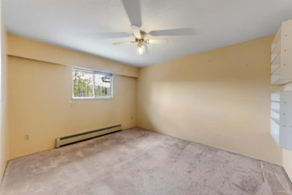 Basement Recreation Room Photo of 7769 10th Avenue, Burnaby, BC