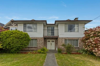 7769 10th Avenue, Burnaby, BC