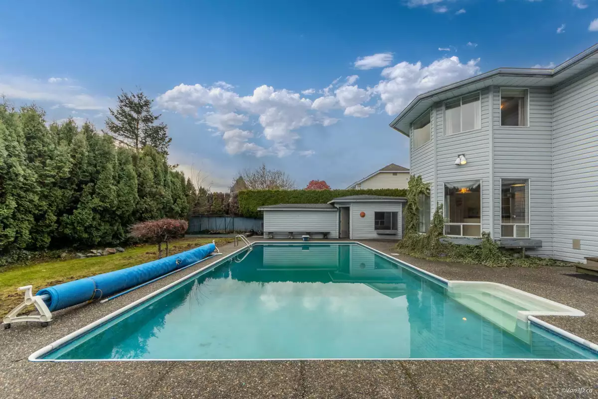 Entry Foyer Photo of 19798 34a Avenue, Langley, BC