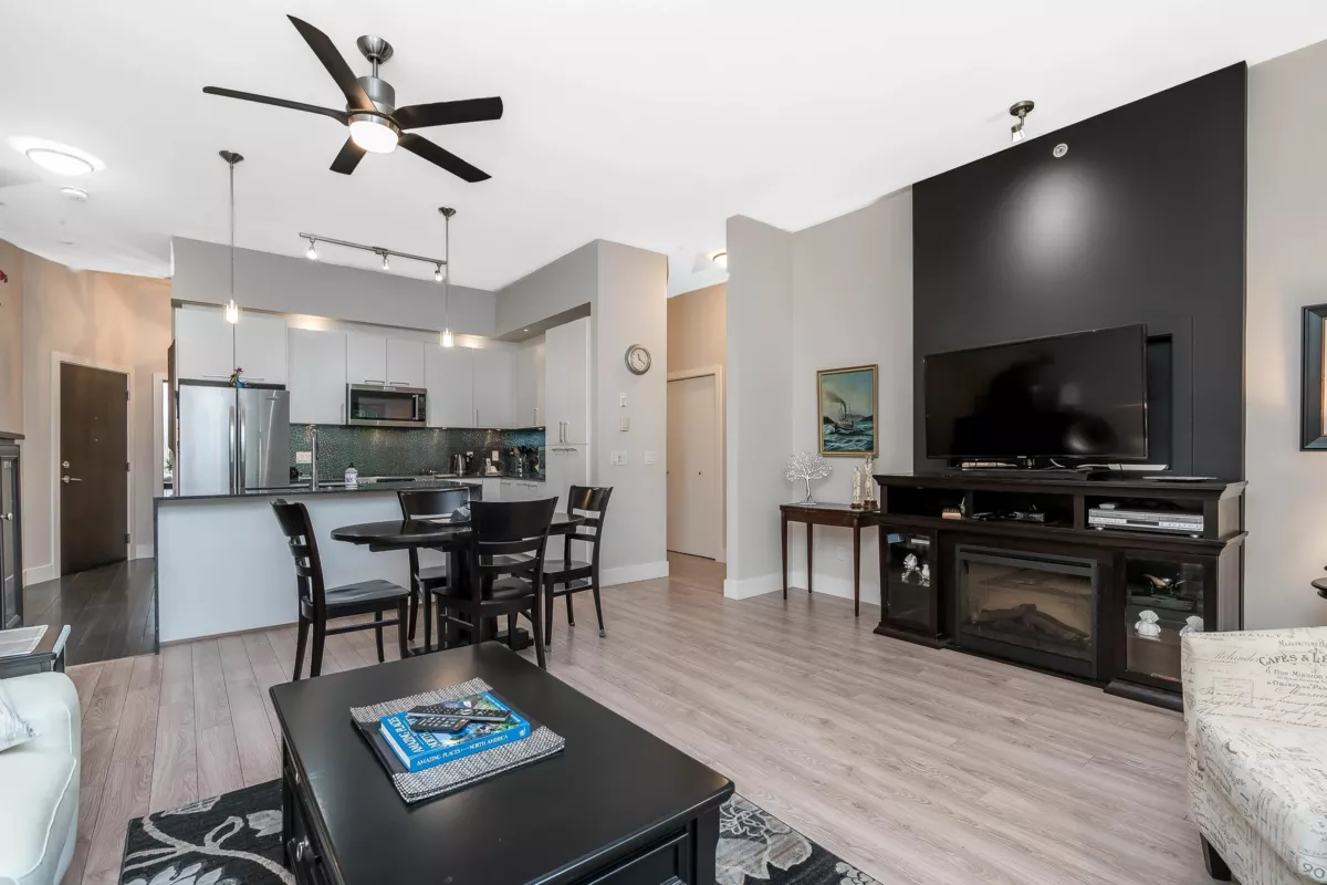 Hallway Photo of C410 20211 66 Avenue, Langley, BC