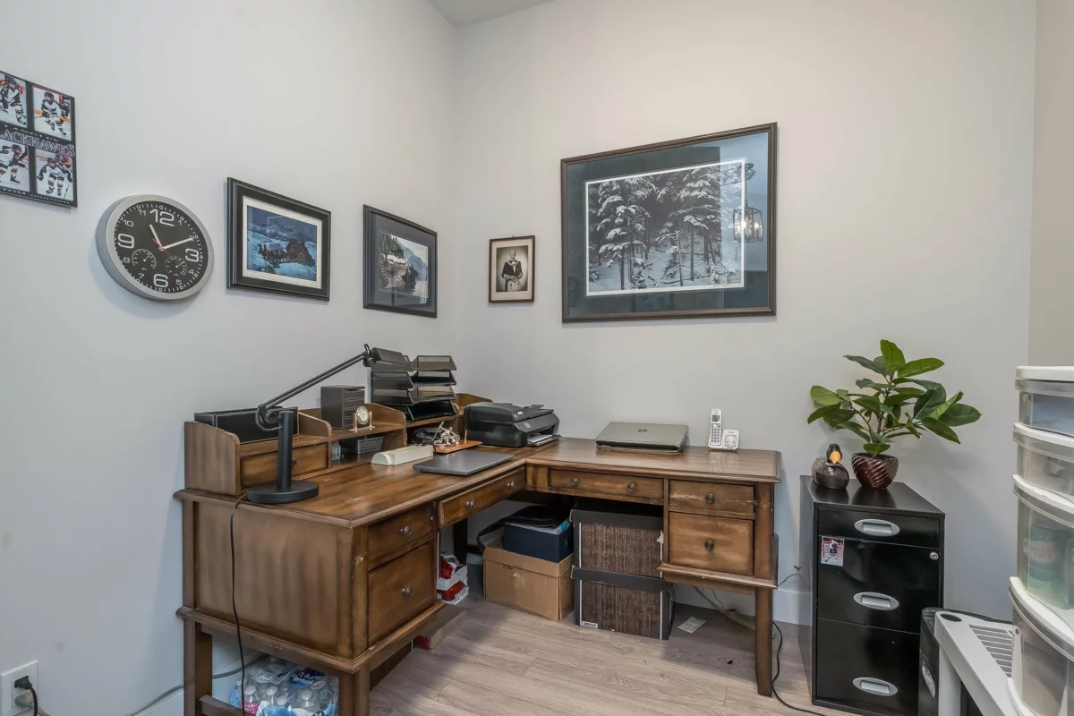 Walk-In Closet Photo of C410 20211 66 Avenue, Langley, BC