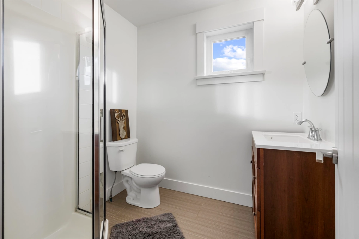 Garage Interior Photo of 49111 Chilliwack Central Road, Chilliwack, BC